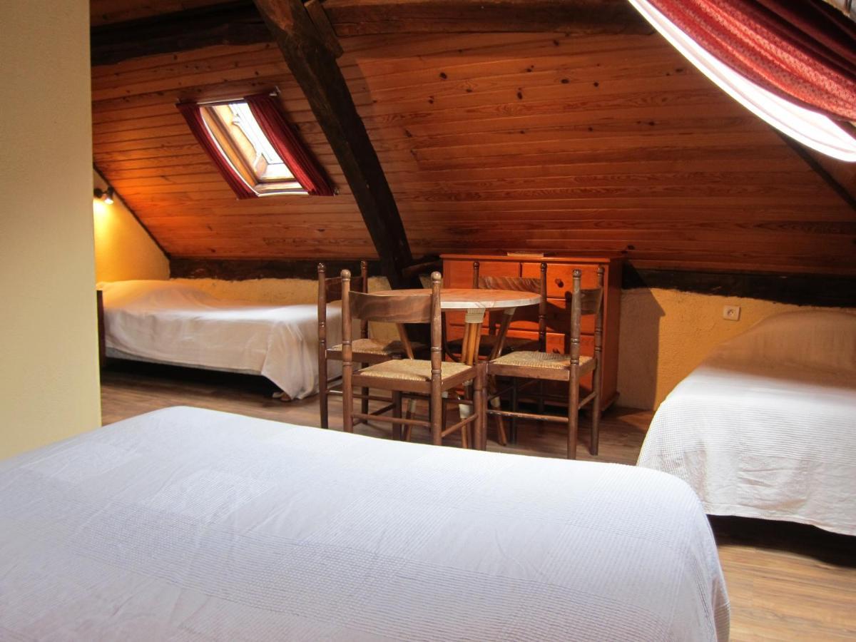 Auberge Des Deux Rivieres Seix Room photo