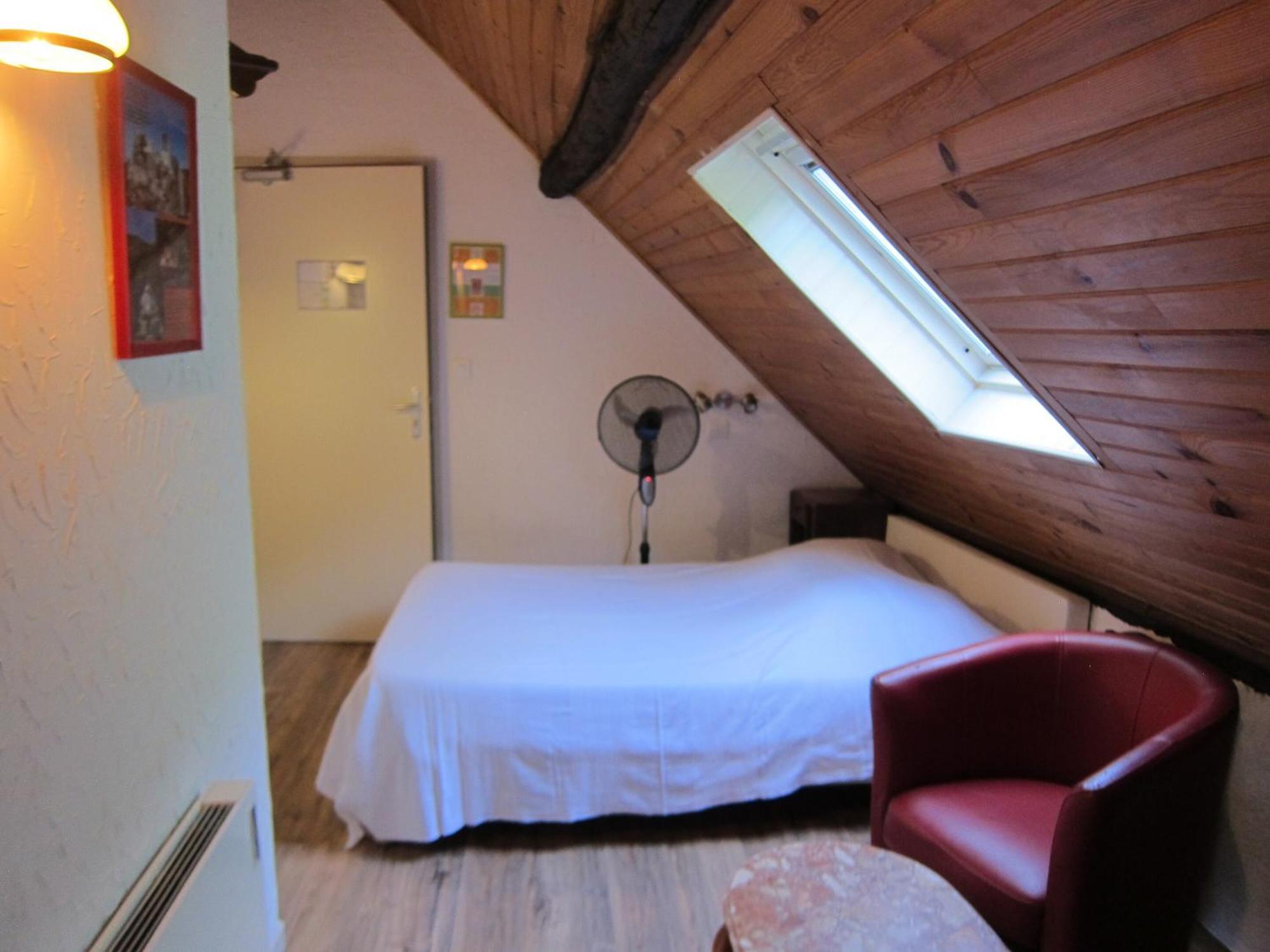 Auberge Des Deux Rivieres Seix Room photo