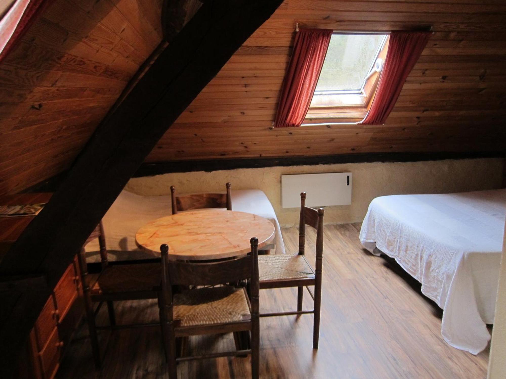 Auberge Des Deux Rivieres Seix Room photo